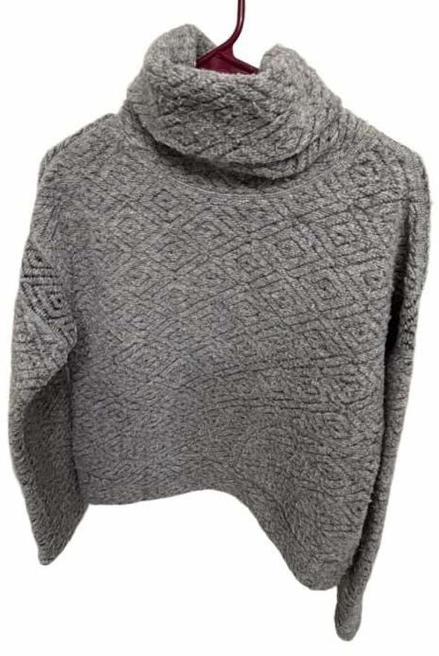 prAna Crestland Cowl Neck Pullover Sweater Women XS Gray Fuzzy 2 Pocket